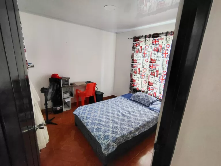 SE VENDE CASA ESQUINERA EN VILLA JULIANA