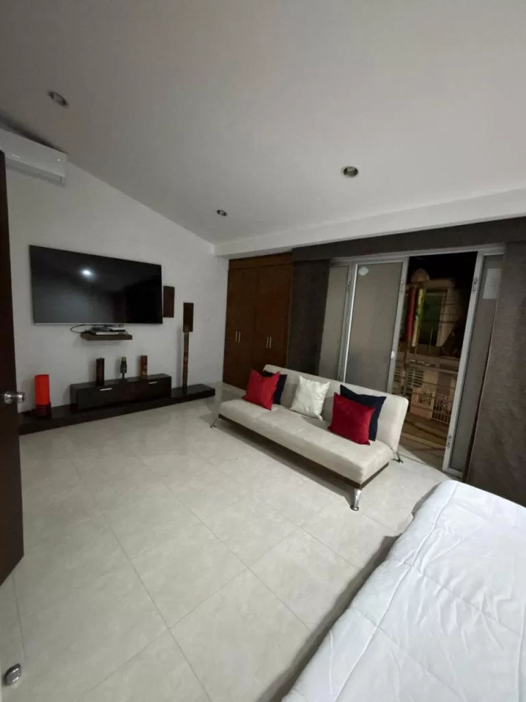 SE VENDE CASA EN LAURELES, CARTAGO VALLE