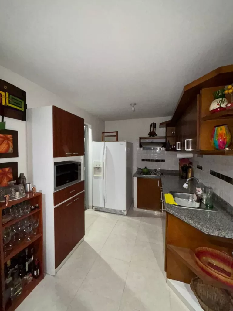 SE VENDE CASA EN LAURELES, CARTAGO VALLE